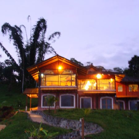 Hosteria "El Encanto" San Miguel de los Bancos Екстер'єр фото
