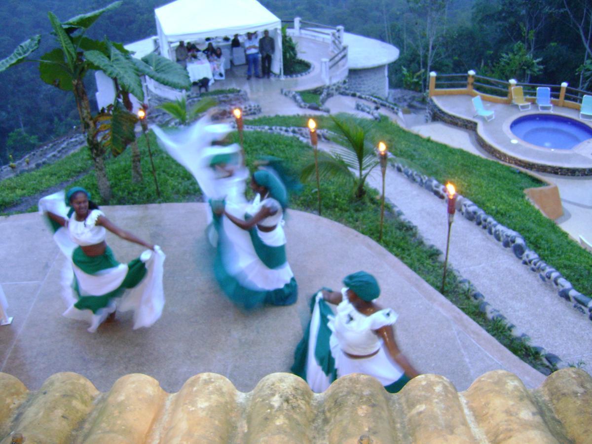 Hosteria "El Encanto" San Miguel de los Bancos Екстер'єр фото