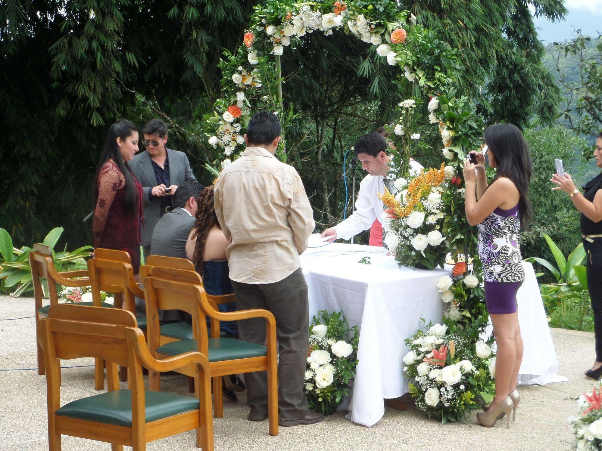 Hosteria "El Encanto" San Miguel de los Bancos Екстер'єр фото